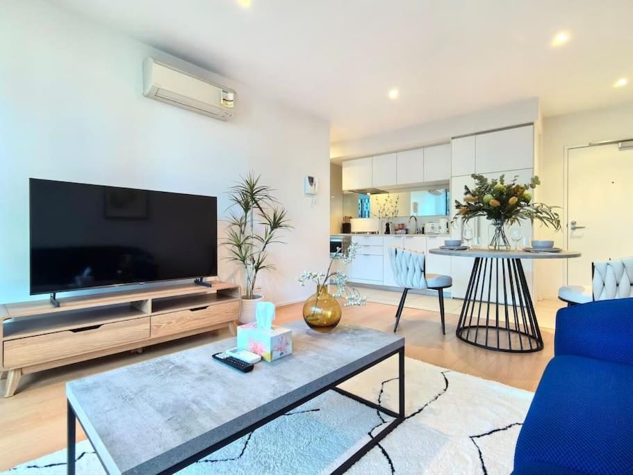 Charming 1Br Southbank W Balcony & Free Parking#Ti22 Appartement Melbourne Buitenkant foto